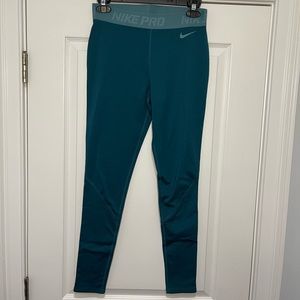 Women’s Nike Pro leggings